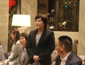 梅村令子專訪—服用三七之后，我臉上的斑都淡了！